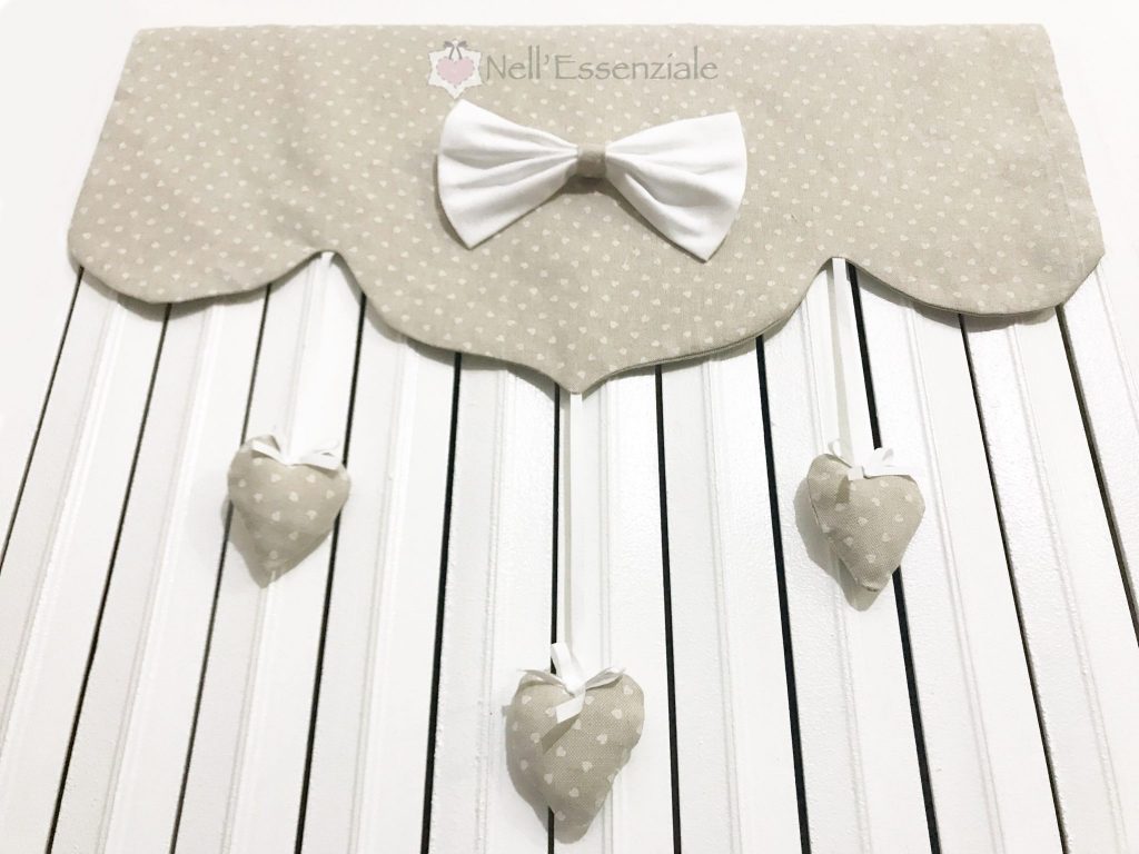 Copritermosifoni shabby chic fiocco