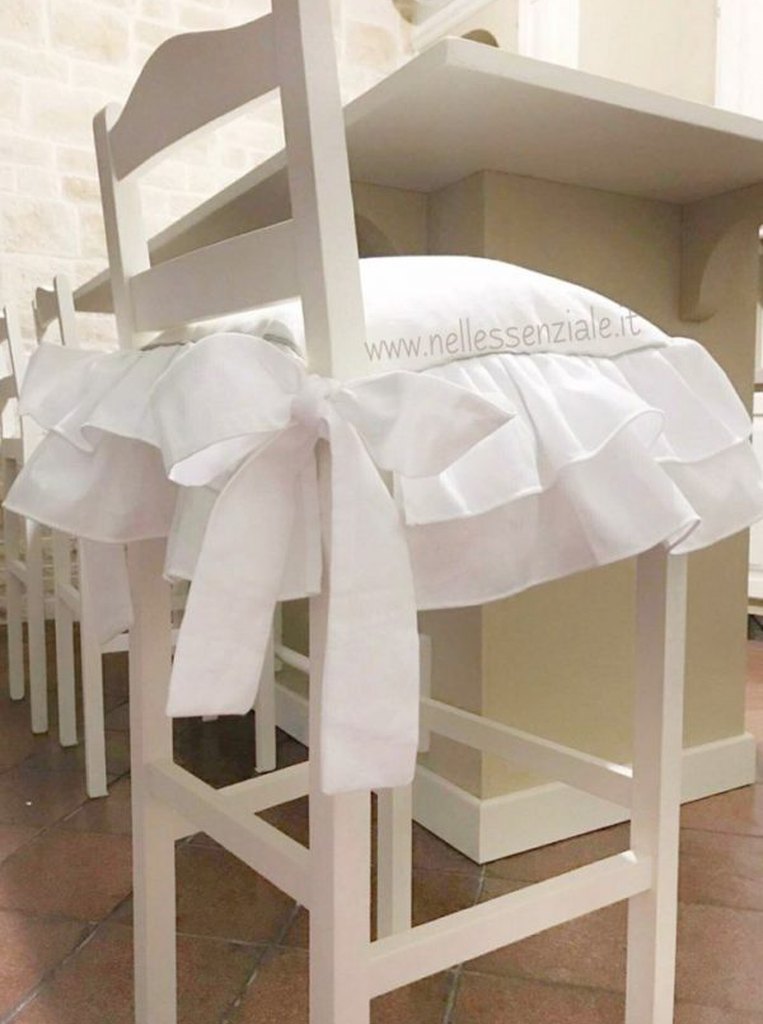 Coprisedia in stile shabby
