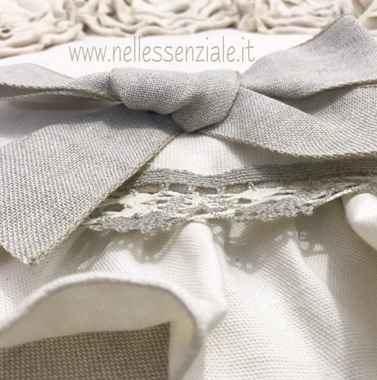 Come fare un copriforno shabby con rose di stoffa