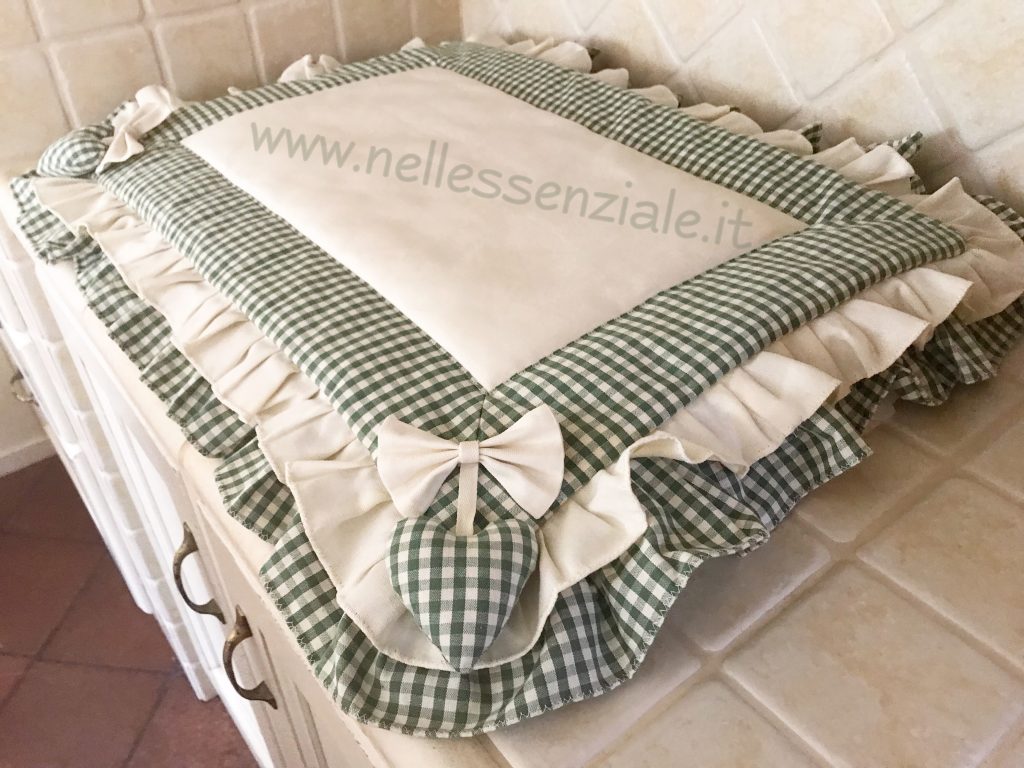 Coprifornelli neo country a quadretti con doppia balza verde