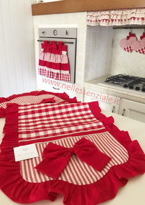 Coordinato country in rosso componibile