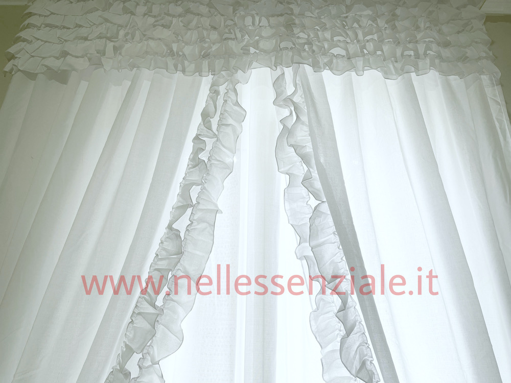 Tende bianche per camera da letto