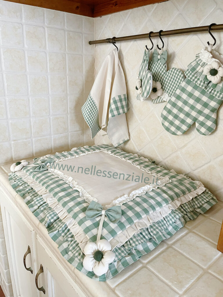 coprifornelli presine e guanto country flowers verde